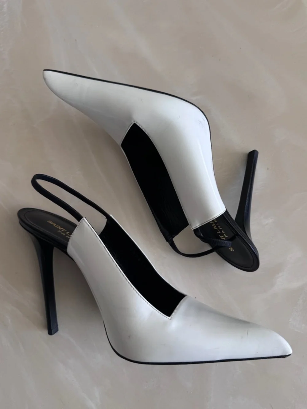 Saint Laurent Raven 110 Patent Leather Slingback Pumps in Blanc - Picture 7 of 10